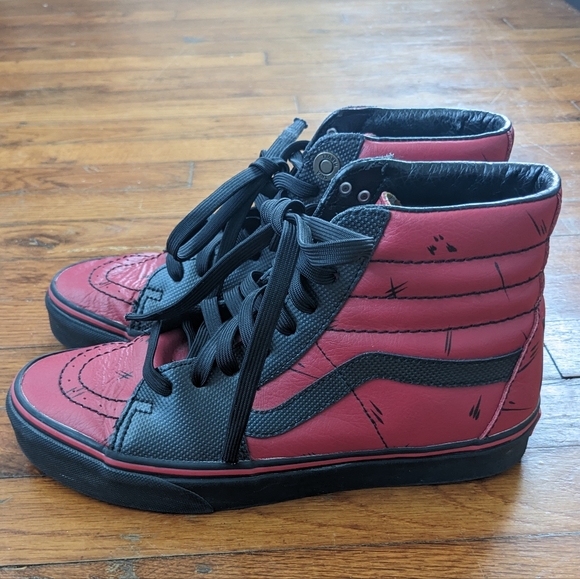 Vans Sk8-Hi X Marvel DEADPOOL Red Black Sneakers Size Men's 7 - Woman 8.5 - Picture 2 of 14